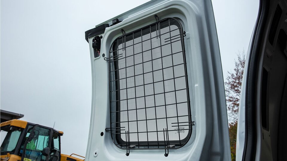 Rejilla de protección entre pasajeros y zona de carga para puerta dividida (pasajero) Chevrolet Express Van 2025